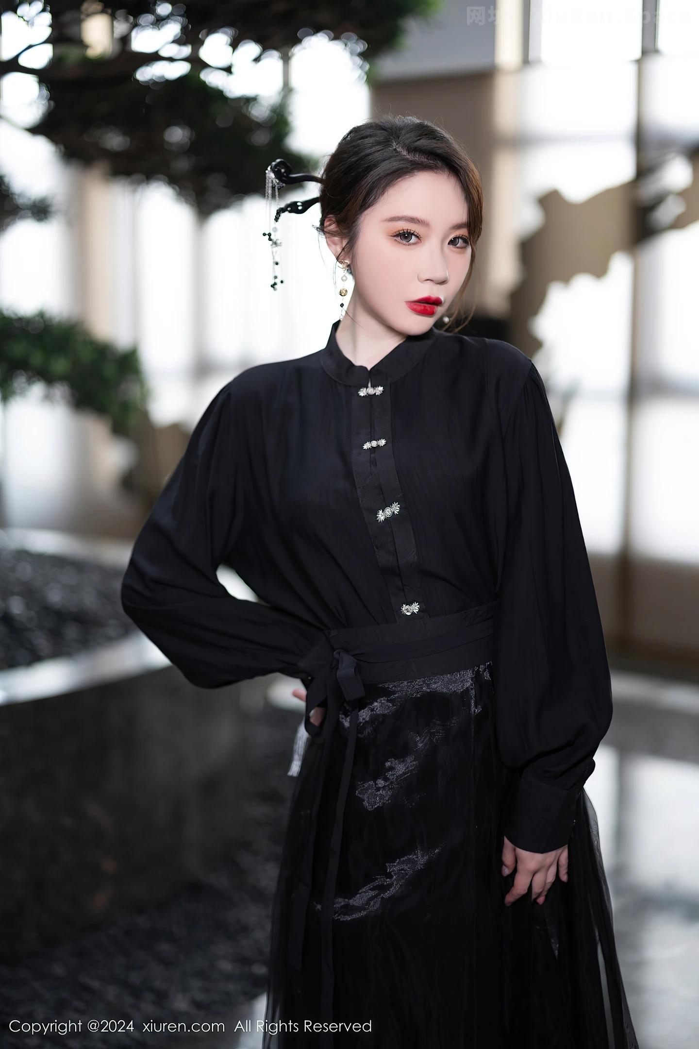 图片[6]-[XiuRen秀人网]VOL.8465 模特梦心玥性感黑色长裙露浅黄色内衣秀高挑曼妙身姿诱惑写真82P-秀人网官方网站